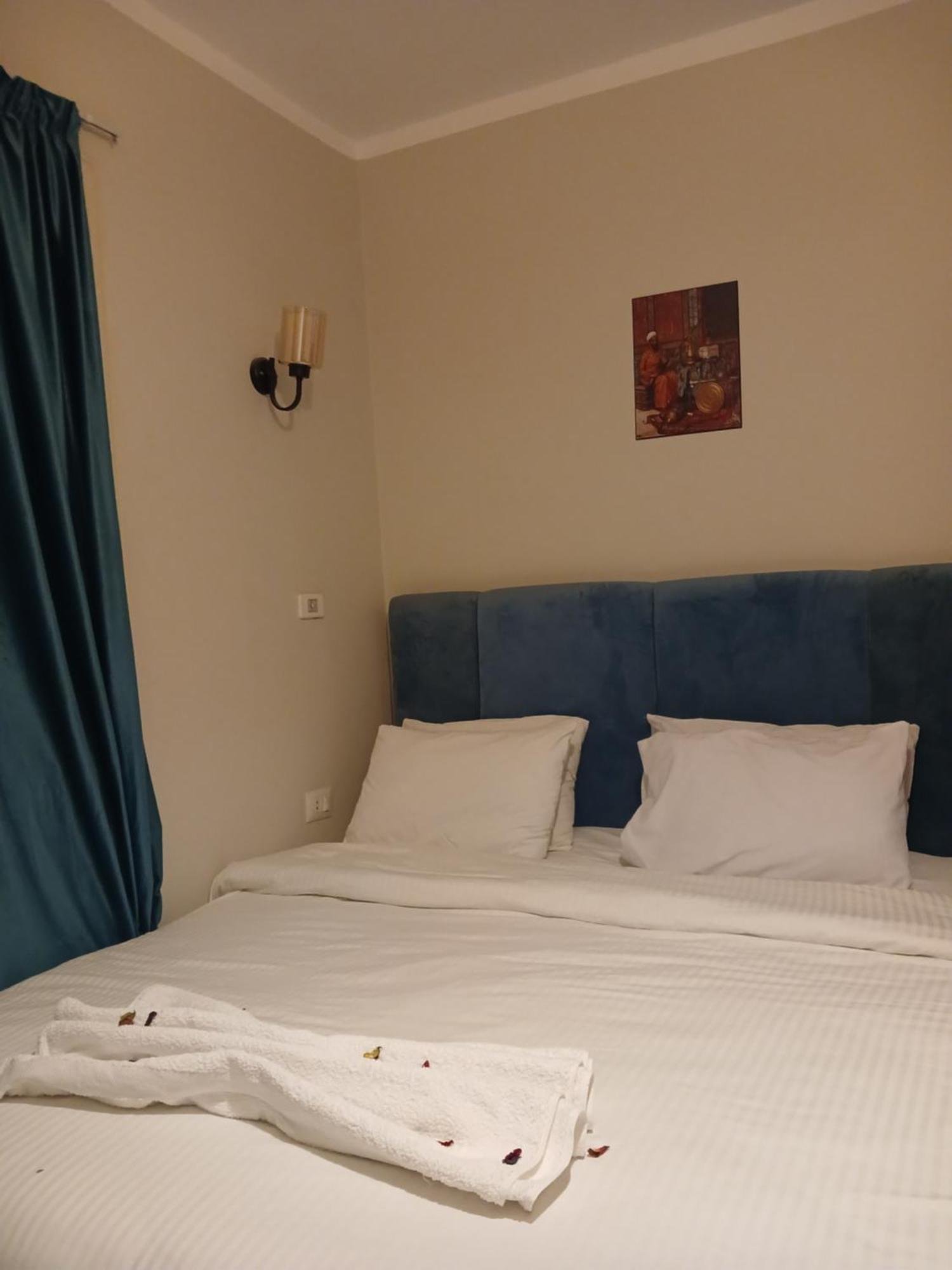 Pyramids Way Inn Kafret el-Gabal Exterior foto